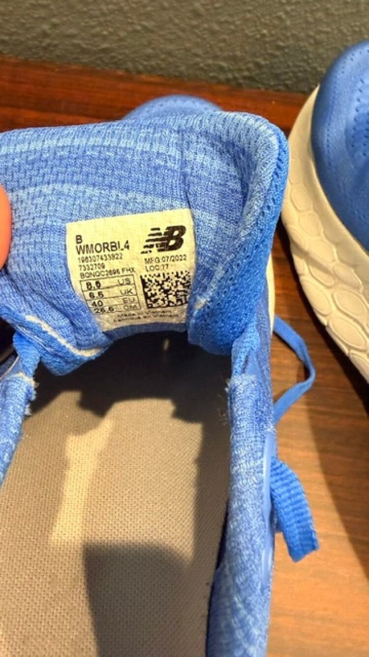 New Balance Womens Vibrant Blue Size 8.5 Fresh Foam Run Shoe